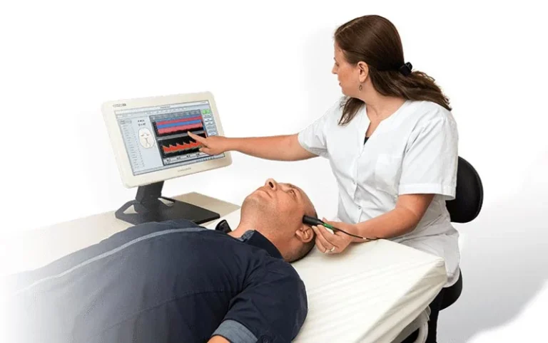 Dolphin transcranial Doppler examination